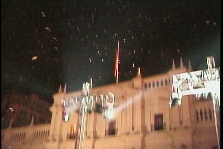 Bombardeo de Poemas sobre el Palacio La Moneda